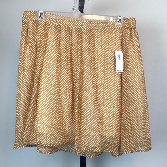 Mustard yellow herringbone pleated skirt SM NWT - Picture 1 of 4